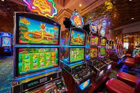 Adults using 7256bet Casino Style Games with responsible browsing habits